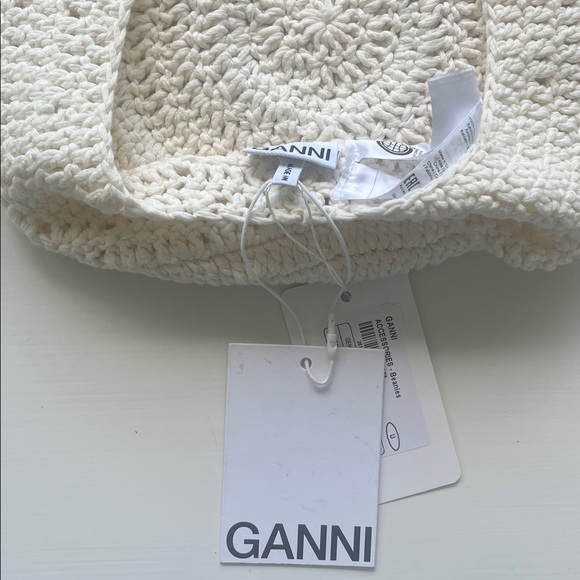 NWT GANNI crochet beret in Egret main image 4